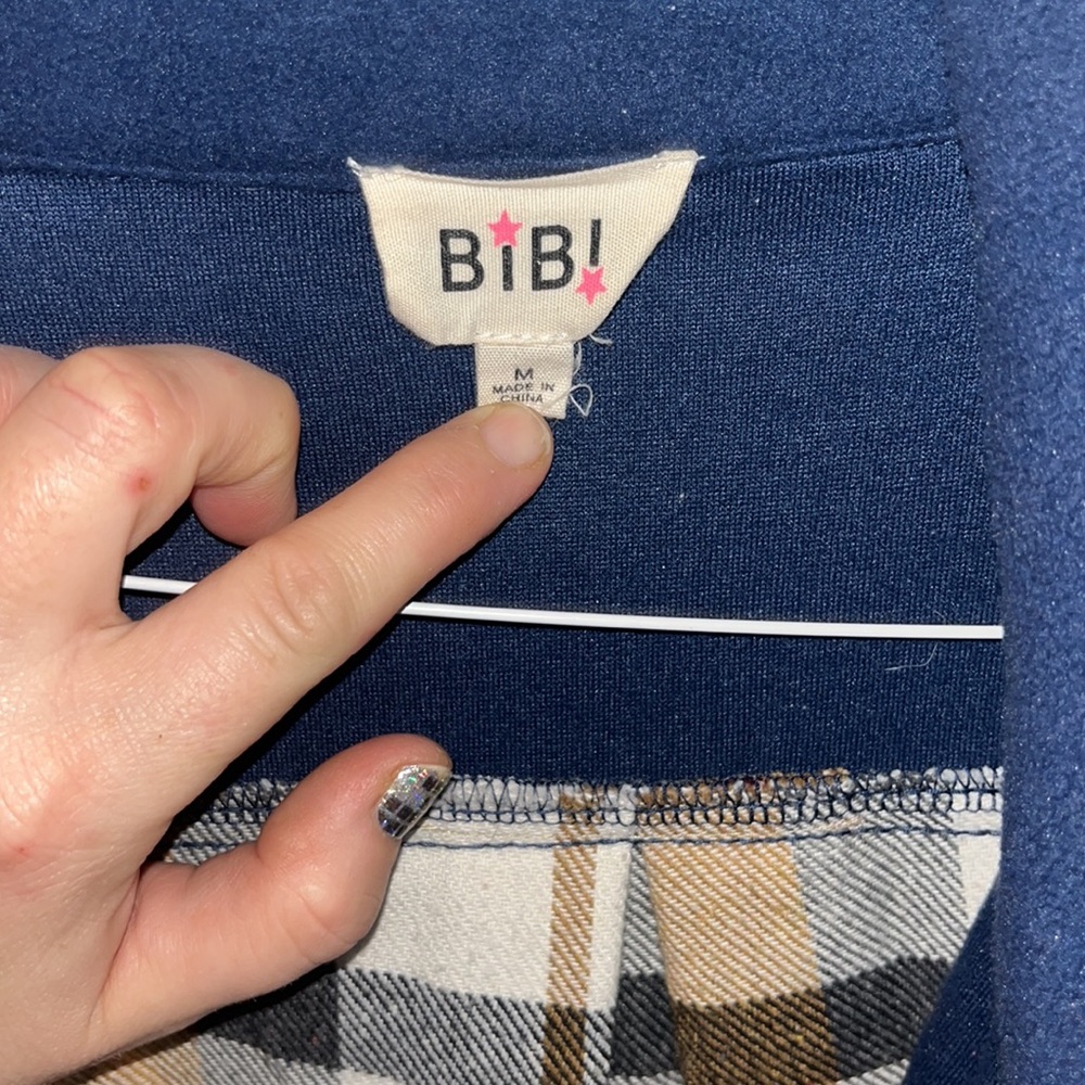 Bibi Size Medium Like New Shacket - image 2